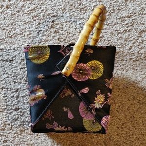 Tozai | Black Chinese Take Out Box Purse
